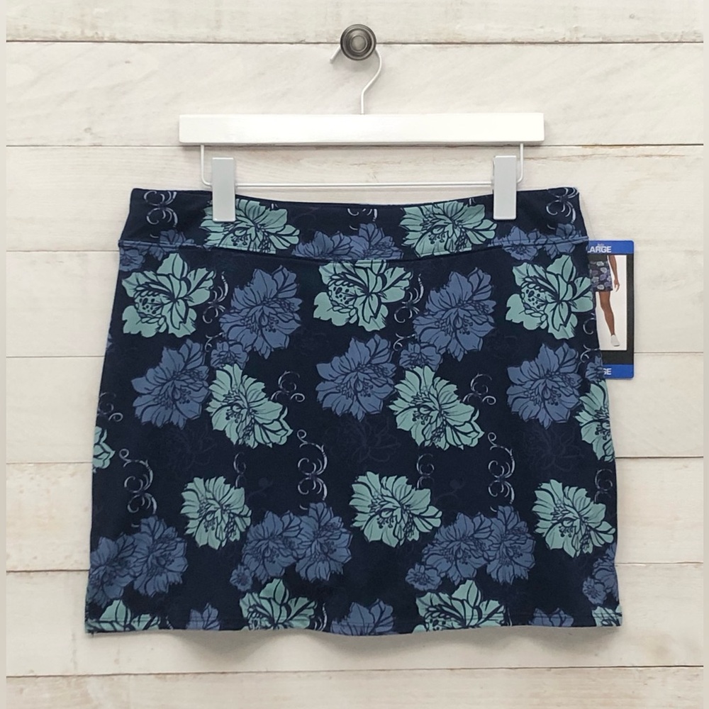 Tranquility by Colorado Clothing Wm's Skort • Sz L • Peony Periwinkle • NWT